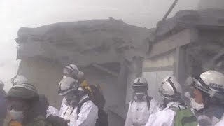 御嶽山捜索、強い風雨「体浮いた」＝視界ゼロ、条件悪化で中止