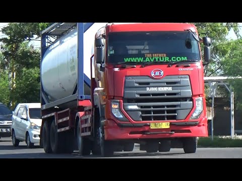  Truk  Tangki Truk  Kontainer Truck Trailer ISO Tank 