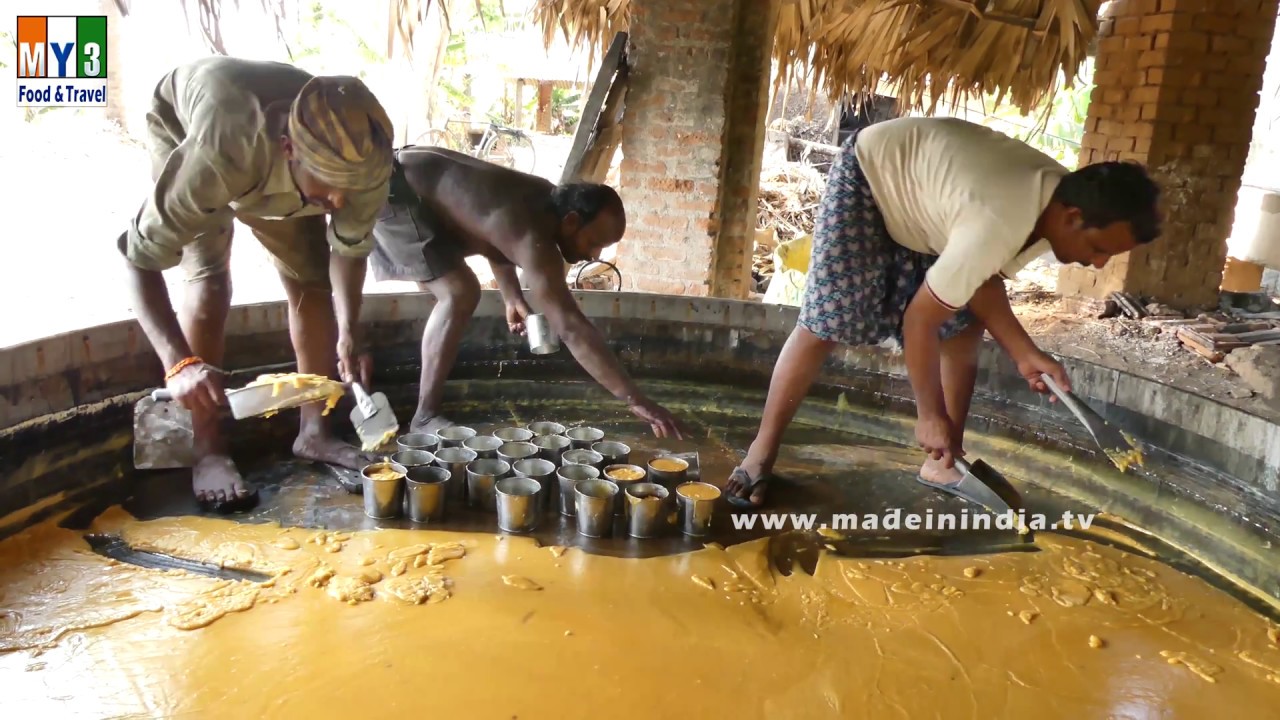 Traditional Jaggery Making | MAKING OF GURR | VILLAGE FOOD FACTORY | STREET FOOD