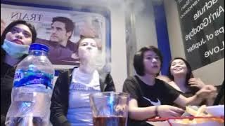 karaoke bareng teman😂