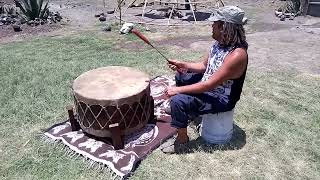 Canto Lakota de agradecimiento. Tunkashila Wakan tanka. Dos Cuervos