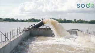 Solar water pump irrigate to paddy rice field សូឡាបូមទឹកសំរាប់ដំណាំស្រូវ