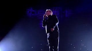 Video thumbnail of "Nino D'Angelo - Chisà si me pienze (Live)"