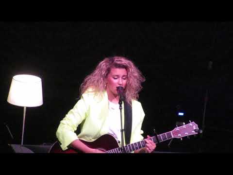 Tori Kelly: The Acoustic Sessions   sample of  "The Only Exception"  (Paramore)