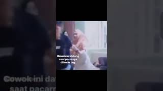 Cowok Ini Datang Saat Pacarnya Dilamar Orang