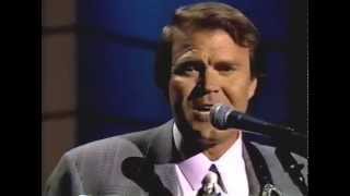 Watch Glen Campbell A Few Good Men video