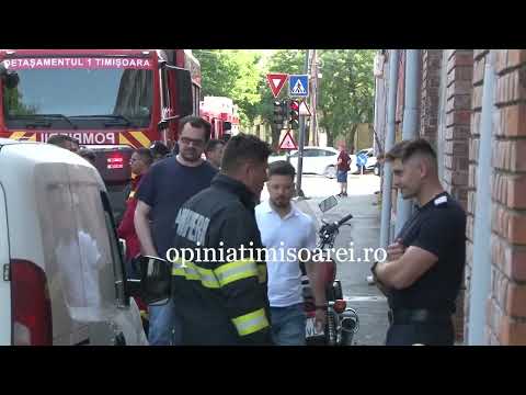 Lift cu oameni prabusit mai multe etaje, la Timisoara. Interventie de urgenta a salvatorilor