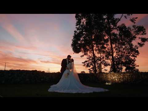 ![Filme de casamento cinematográfico & documental em São Crsitovão I Jennifer & Victor