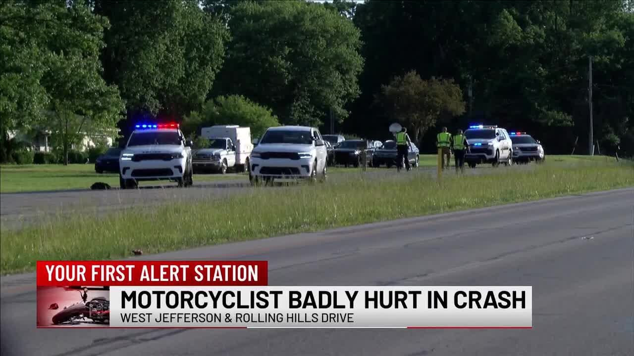 Motorcyclist seriously hurt in crash with deer Friday morning - YouTube
