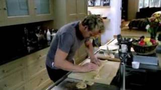 Gordon Ramsay - How to make your pastry parcel for salmon en croute