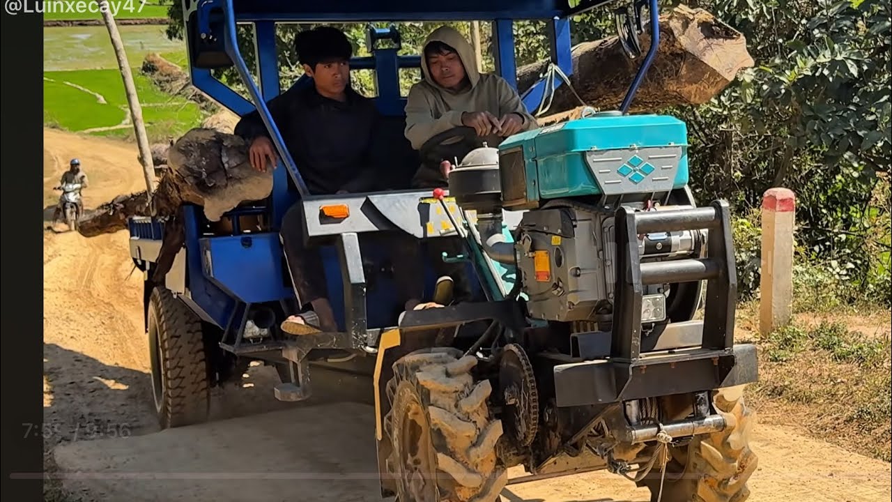 Chở gỗ muồng xe 6 bánh với xe công nông cầu đẩy#côngnôngtn 