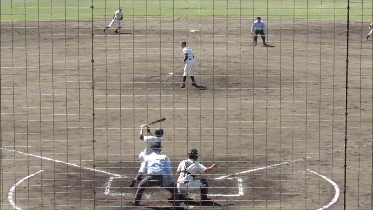 19年4月日 丹生vs三国 三国高校 阿部海志選手 打球がランナーに当たってヒットに Youtube