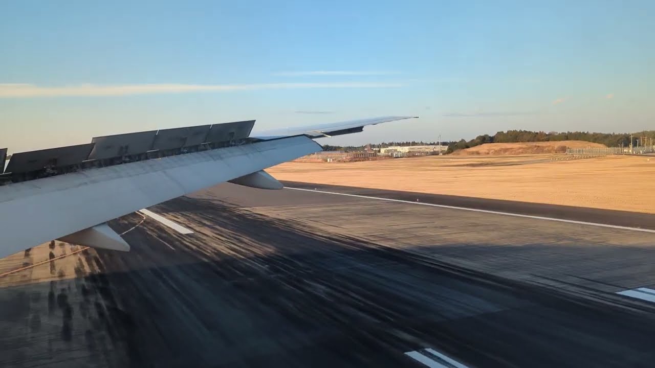 【成田34R】キャセイのB773でB滑走路へ着陸！大きな影が！B-HNO