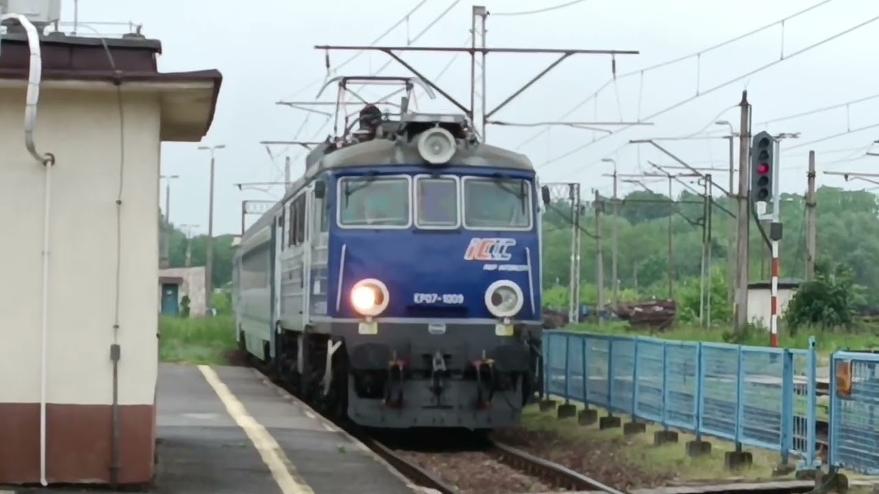 Pociągi Bielsko Biała Główna 🚂🚃🚃 Spacerek po składzie IC Szyndzielnia ➕ Zmiana rozkłady jazdy