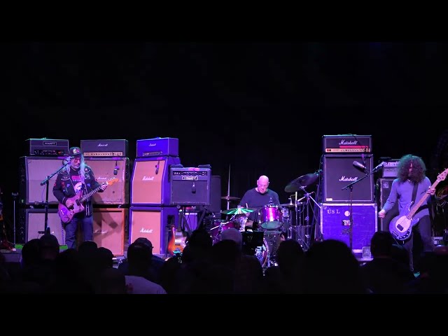 Dinosaur Jr. - (Music Hall Of Williamsburg) Brooklyn,Ny 12.1.23 Night 1 class=