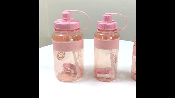 Bình Đựng Nước Thể Thao Có Ống Hút Và Dây Đeo Tiện Lợi Phong Cách Mẫu Mã Đa Dạng