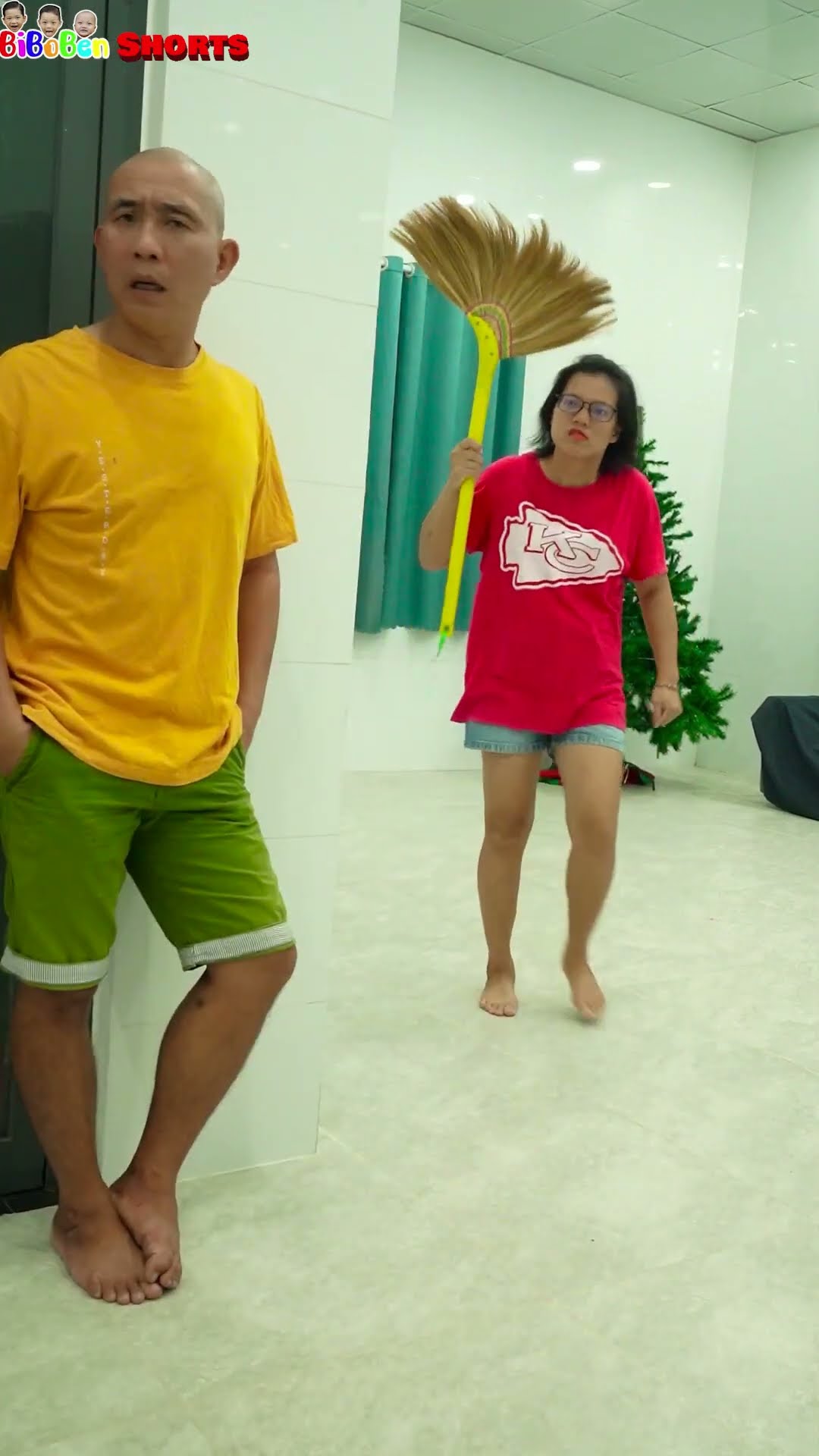 OMG What is going on? #funny #comedy #cute #omg
