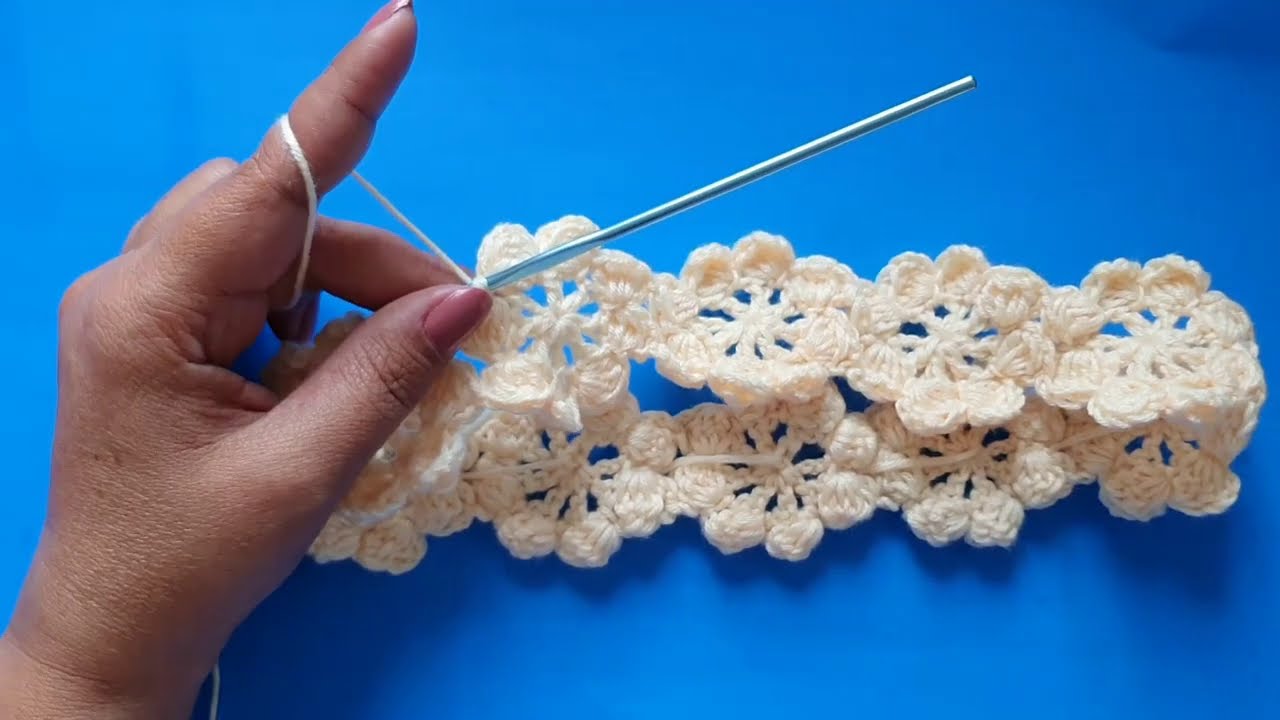 Diadema de flor 3D tejida a Crochet en Punto de flores tejidas de una sola  tira - YouTube