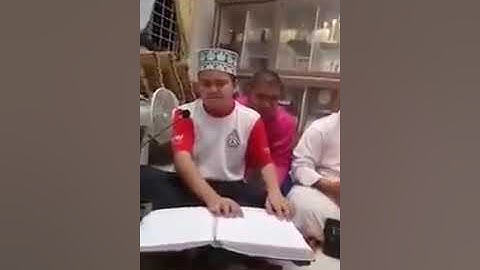 صوت رائع قارئ قرآن من ذوي الاحتياجات الخاصه