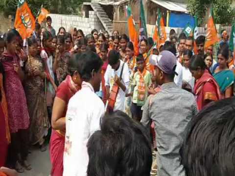 OKKOKKA ADUGU VESI NUVVU NADUVU SANKINENI BJP SONG