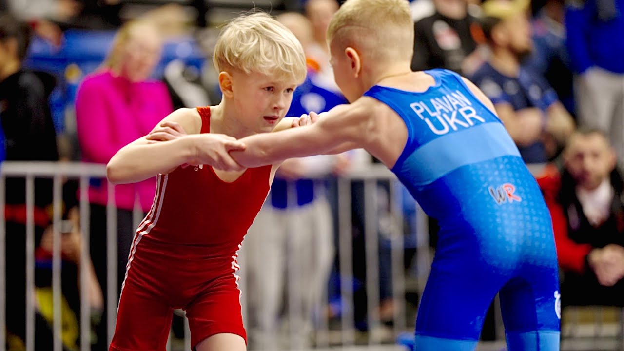 U13 Aaron Suorauha (FIN) vs Yehor Plavan (UKR) 26kg. Greco-r boys youth wrestling tournament. B-cam