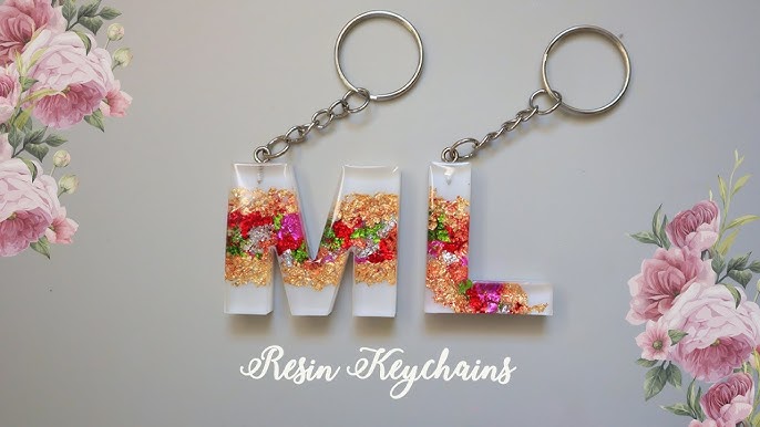Crafting a Personalized DIY Keychain with Paper Collage and Resin ·  VickyMyersCreations