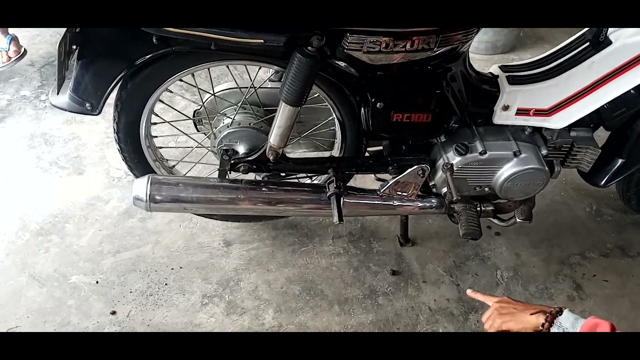 SUZUKI RC 100,Knalpot bobokan nya garing banget.