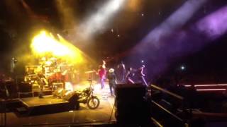Kid Rock Wasting Time