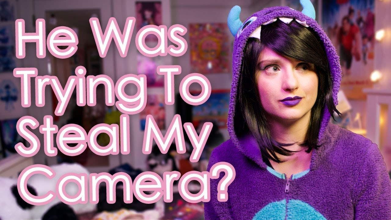 A Man Got Angry at Us on Halloween | Cosplay Storytime | AnyaPanda