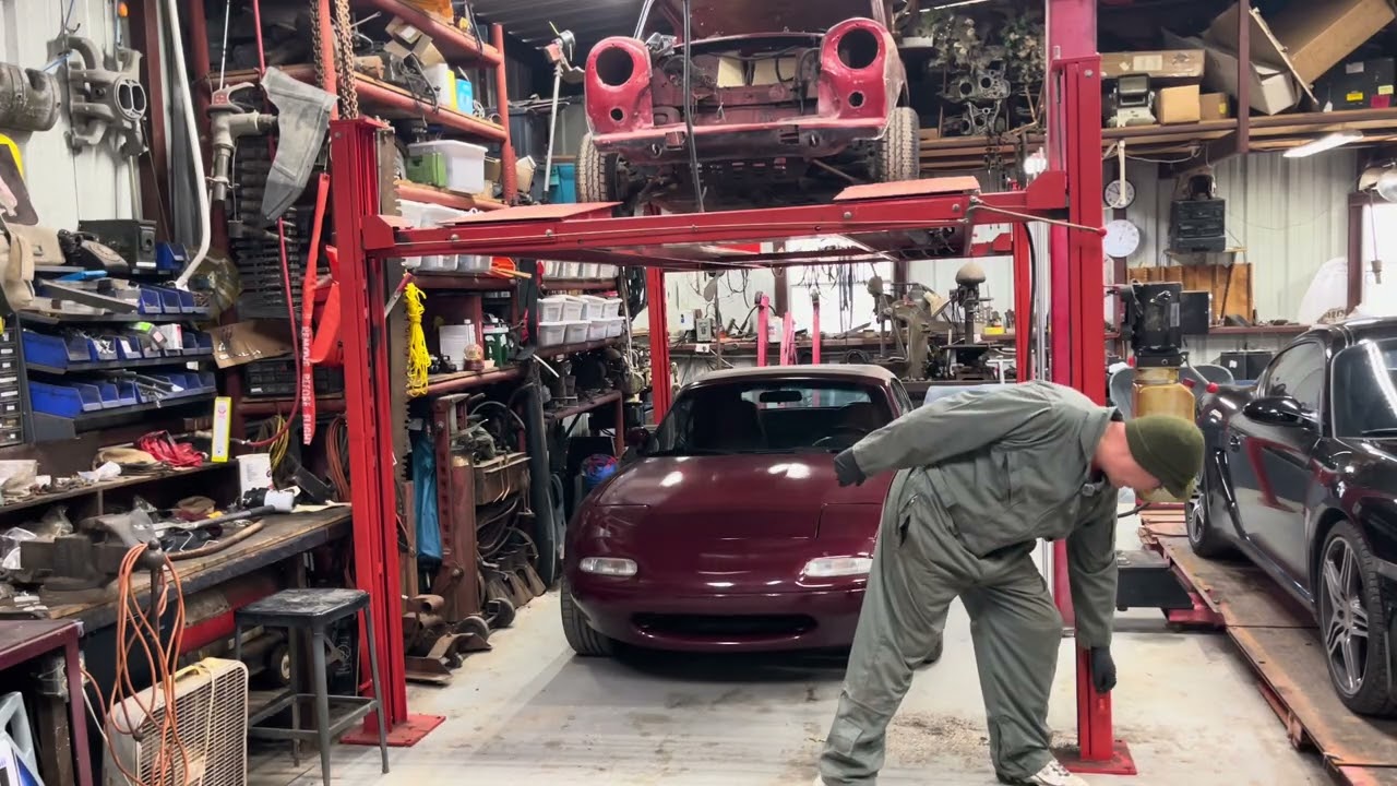 Многостоечный подъемник! Основы работы с четырехстоечным подъемником и способы его транспортировки.