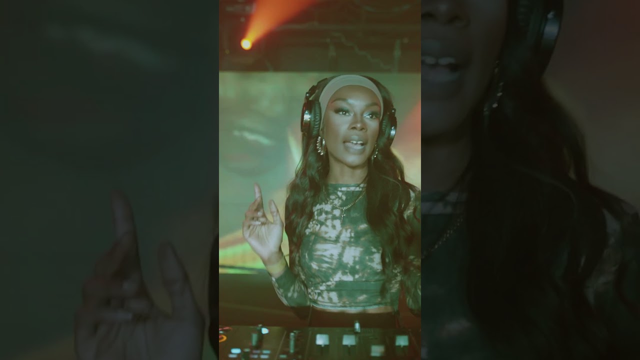 LORD KITCHENER, SUGAR BUM BUM 🔊 DJ LAURA LEE 