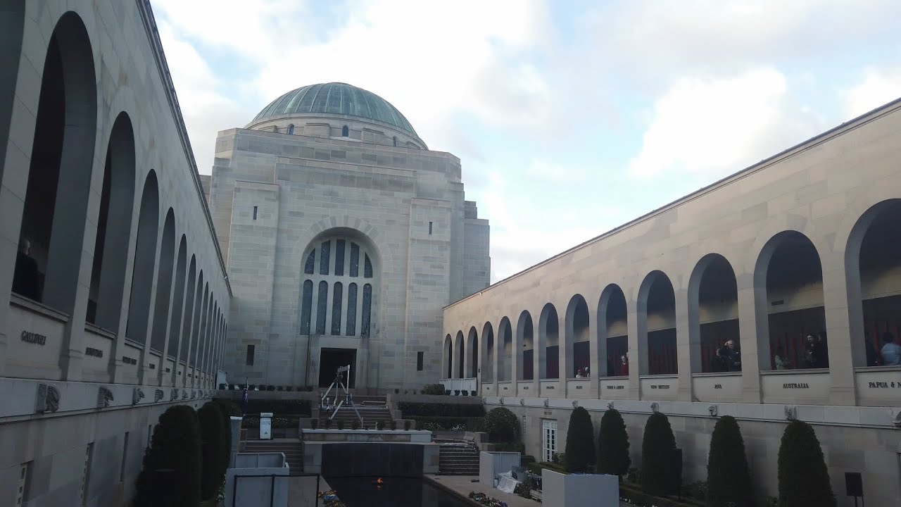 Haig Park Sunday Markets Canberra and Australian War Memorial Jun 24