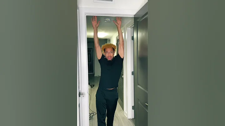 We need a 5’7” lover boy protagonist in books…#skit #acting #tiktok #noahjaywood #actor #relatable