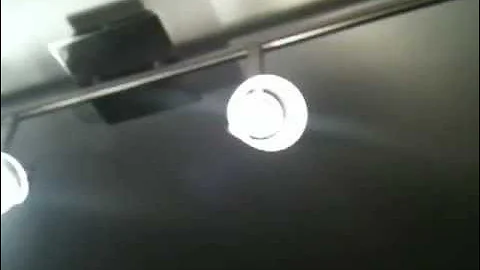 The difference between 2.5W LED bulb and 40W halogen bulb