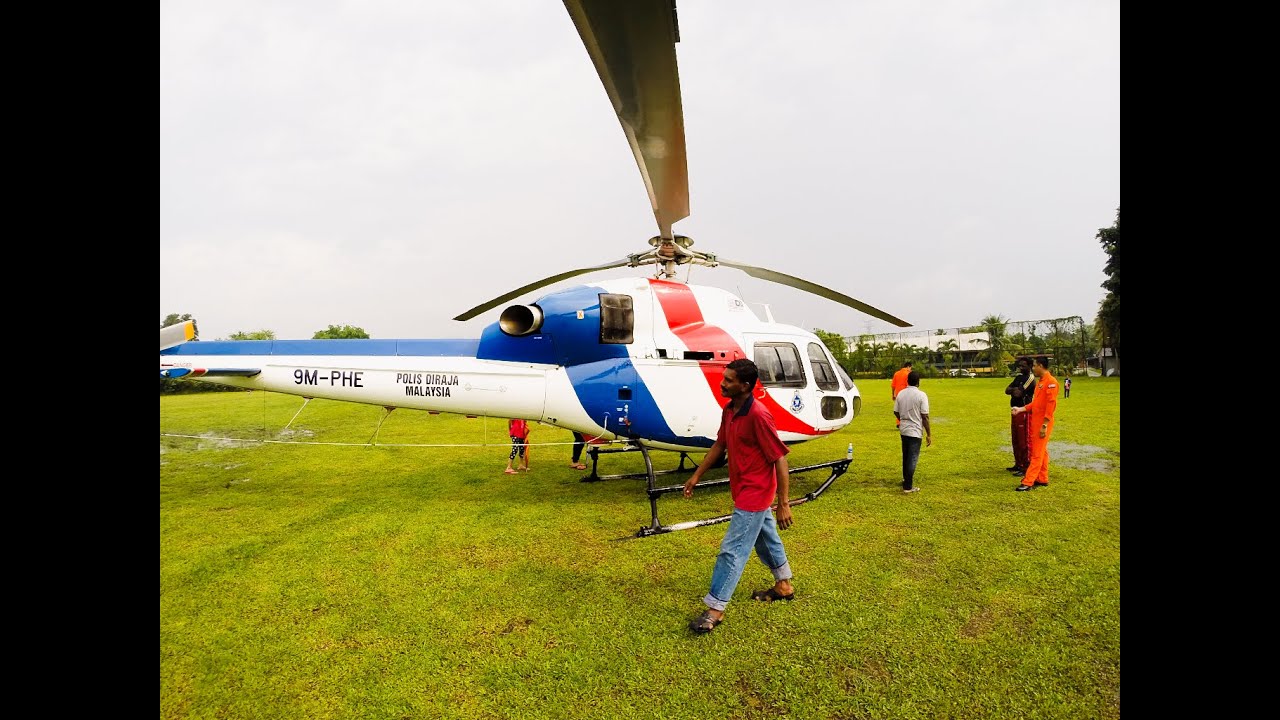 Emergency helicopter landing in Rawang Part 1