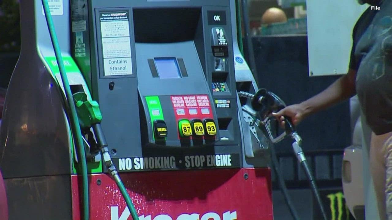 Biden to release 15 million barrels from oil reserve - YouTube