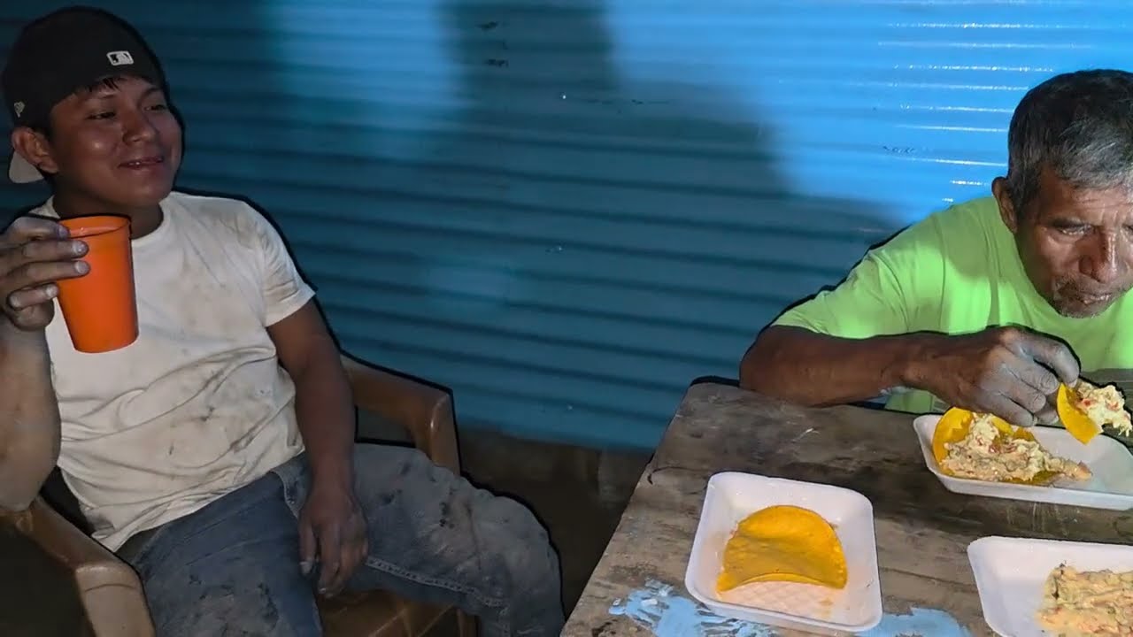 Nos entró la noche con Cushin y familia Lenchito nos preparo arroz con leche y unas deliciosas tosta