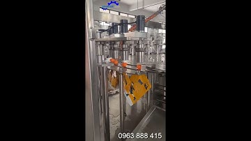 Dây chuyền chiết rót chất lỏng vào túi tự động
