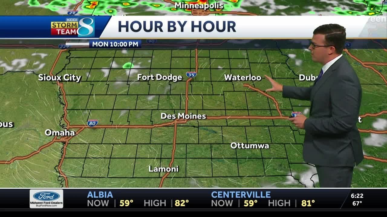 Iowa weather: Some minor rain chances to start the new week - YouTube