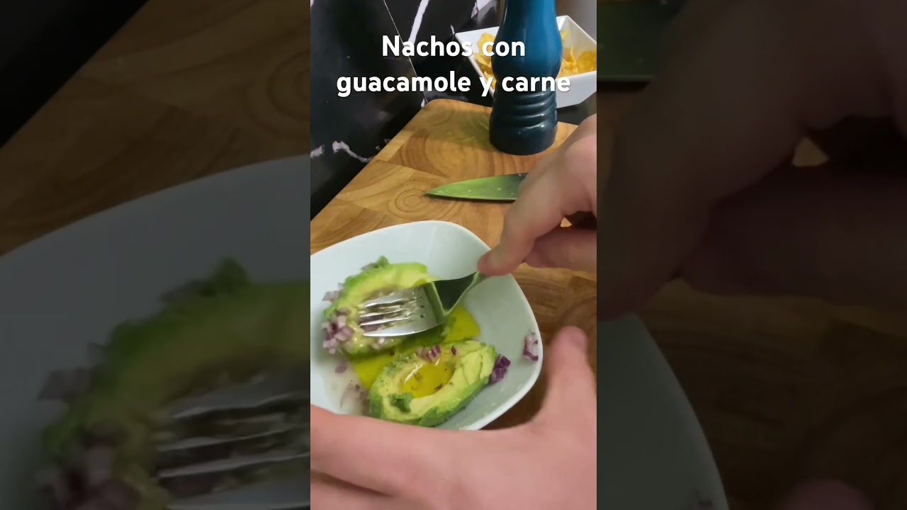 Nachos con guacamole y carne guisada!! 🥑 #nachos #guacamole #aguacatelover #carneguisada #coxinero