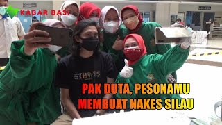 DUTA SHEILA On7 DIKERUBUTI NAKES SAAT IKUT ANTRE VAKSIN MODERNA, ALASANNYA MAU VAKSIN BIJAK BANGET!!