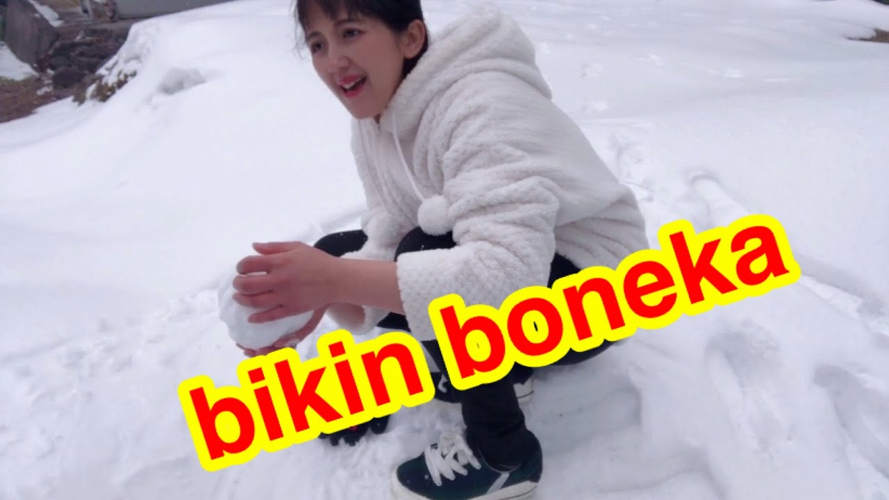 ⁣bikin boneka salju di jepang
