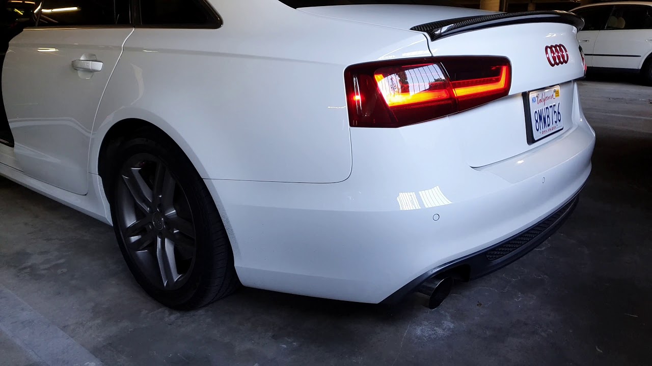 Audi A 6 C 7 Bezpieczniki W Bagazniku