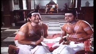 Dwarakish Comedy Scenes | Guru Shishyaru Kannada Movie | Kannada Comedy | Dr.Vishnuvardhan, Manjula