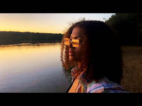 Alex Kenby - The Edge (Official Music Video) [ft model. - Zara Deniz]