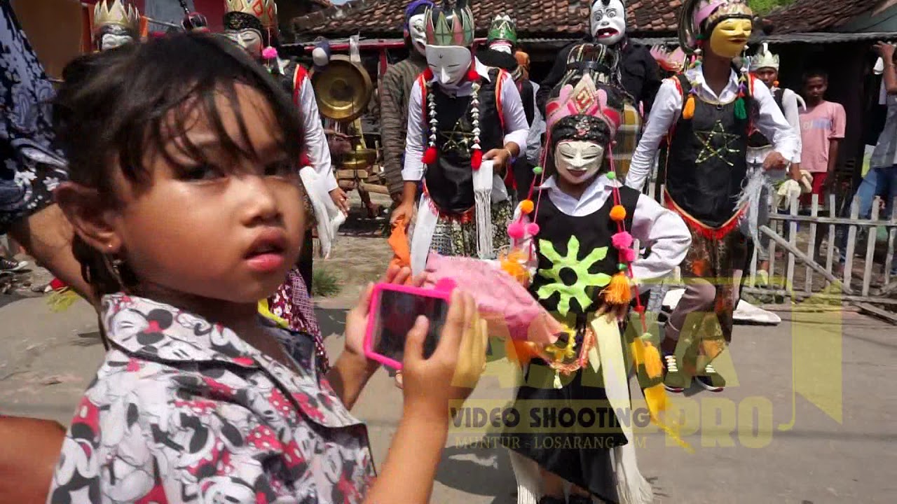 Lucu Aksi Dua anak kecil ikut Obrog Lebaran Tahunan 2018