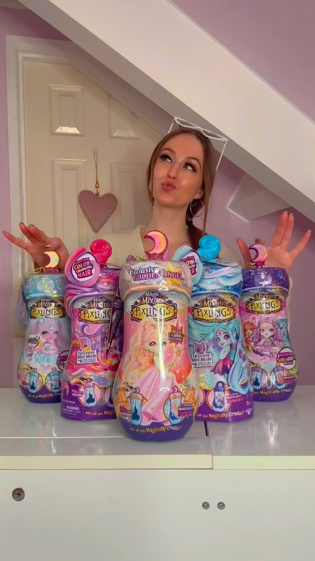 [ASMR] UNBOXING AN *EXCLUSIVE* GOLDEN ANGEL MAGIC MIXIES PIXLING!!?✨? (OMG SO PRETTY!!?)  #Shorts