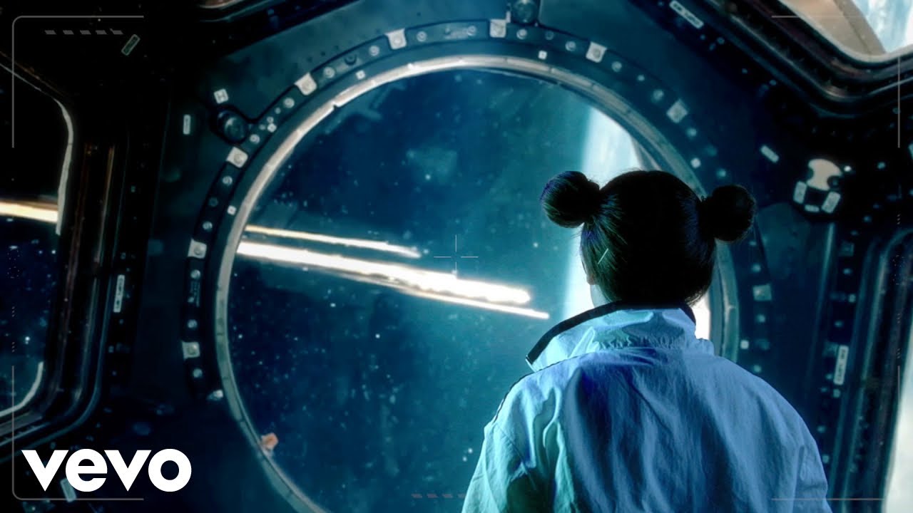 Watch El Feeling - Amor Espacial (Official Video) on YouTube Watch El Feeling - Amor Espacial (Official Video) on YouTube