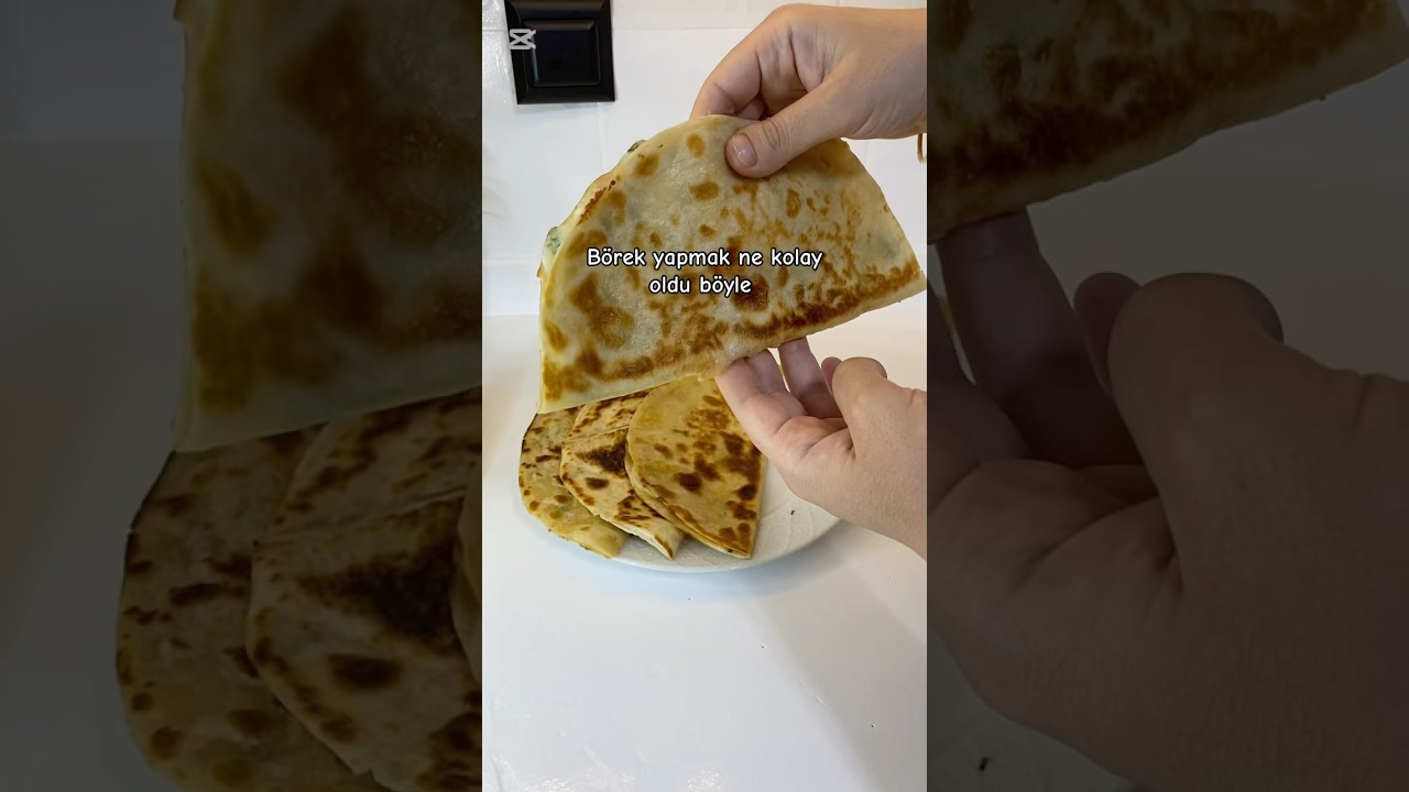 Pratik börek👌 #pratiktarifler #shortvideo #keşfet #reklamdeğil #börek #yemektarifleri #tarif