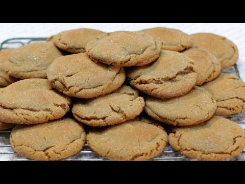 How to Make Molasses Cookies - Easy Soft Molasses Cookies Recipe